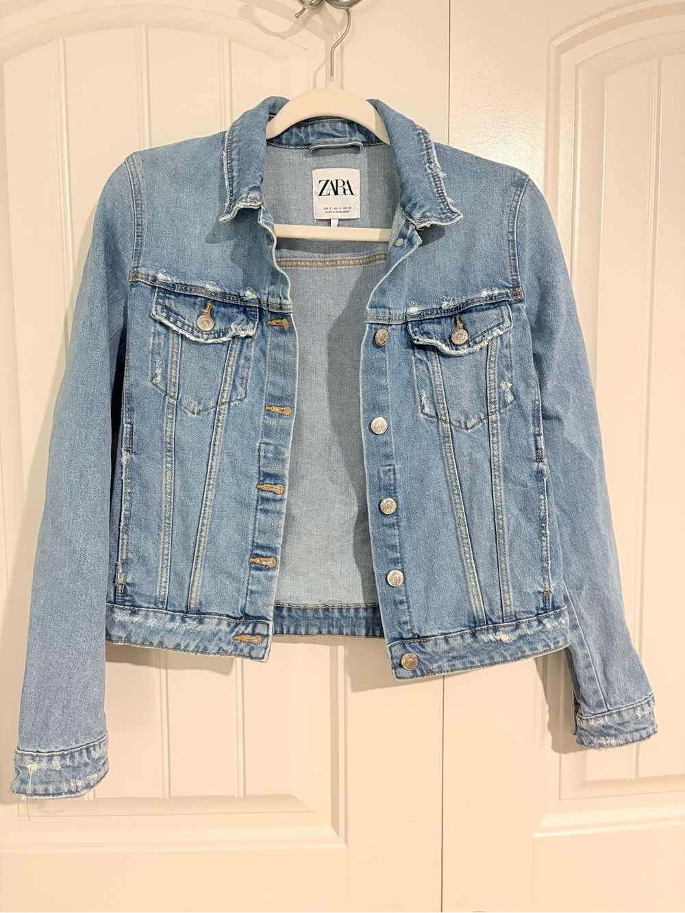 ZARA Light Blue Distressed Denim Jacket - Women
